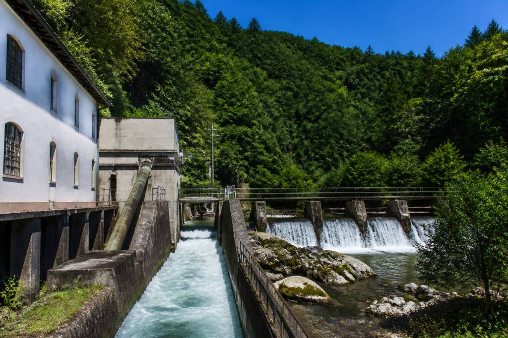 Energias hidraulicas: cómo funcionan y qué ventajas ofrecen en el hogar
